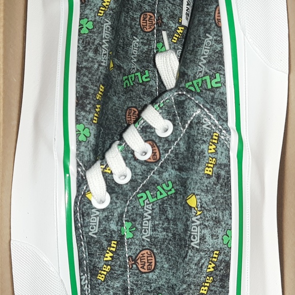 Vault by Vans X Fergus Purcell Og Chukka Lx *NWT in Box* - Picture 8 of 10